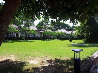 Makathanee Resort
