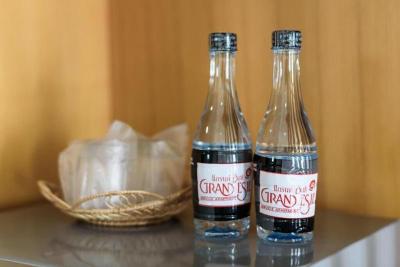 Grand Esie Service Apartment