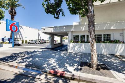 Motel 6 San Jose, CA - Convention Center