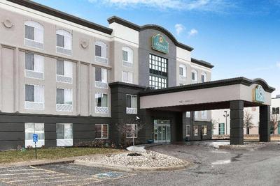 La Quinta Inn & Suites by Wyndham Omaha Airport Do