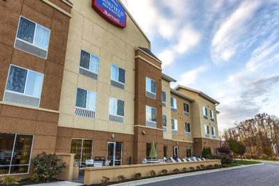 Fairfield Inn & Suites by Marriott Harrisburg West