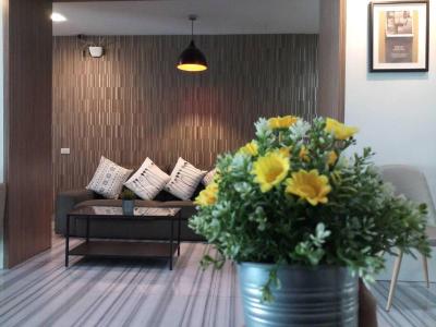 Ingnaam Hotel