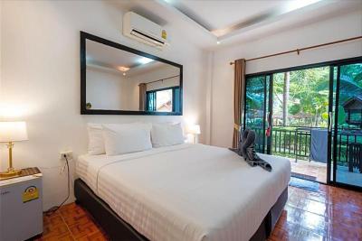 Hana Lanta Resort