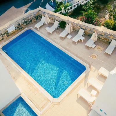 Canna Garden Hotel