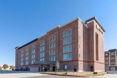 La Quinta Inn & Suites Frisco Fieldhouse North
