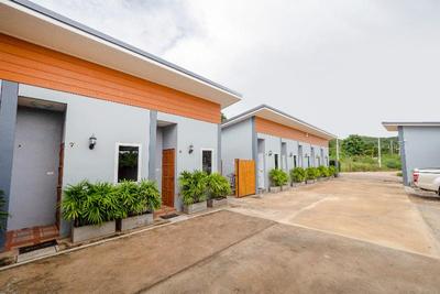 1121 Phuree Resort