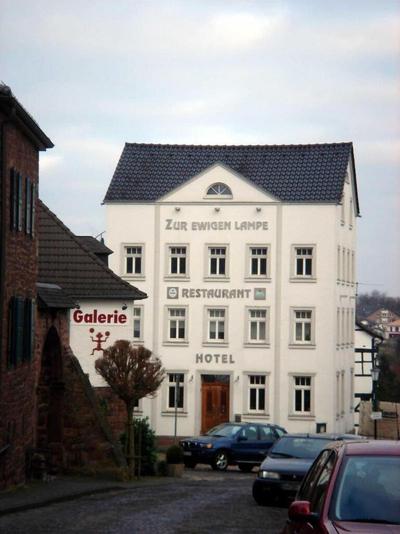 Zur Ewigen Lampe At Hemingway Trail