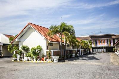 Bualuang Angthong Hotel