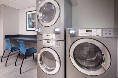 Hampton Inn Boston Seaport District
