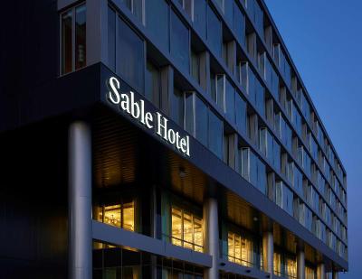 Sable at Navy Pier Chicago, Curio Collection