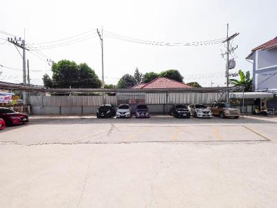 1157 Ploy Pailin Place