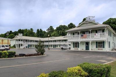 Key West Inn - Lafayette