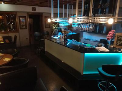 Bennett's Restaurant & Hotel
