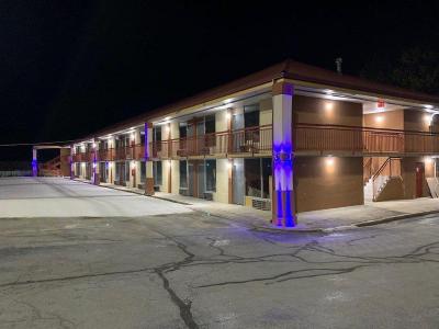 LX Hotel a Travelodge by Wyndham