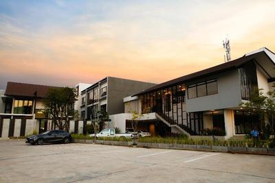 Nai Ya Hotel