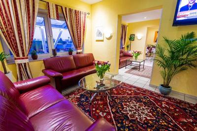 Confour Hotel