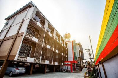Smile Place Hotel Chiang Rai by ZUZU