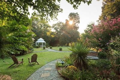 Arrowhead Inn