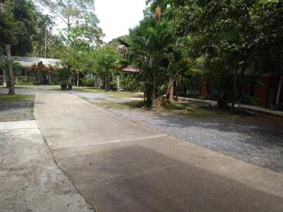 Baan Suan Chong Khao Resort