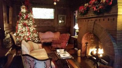 Cedar Crest Inn