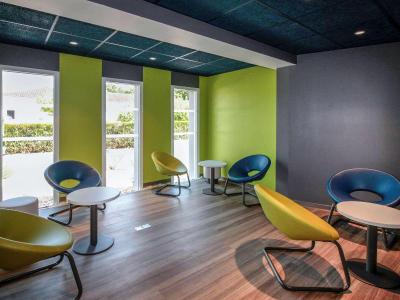 Ibis Styles Lille Neuville En Ferrain