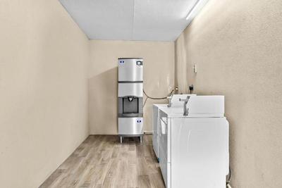 Executive Inn And Suites