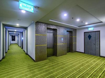 Gallery Design Hotel (Sisaket)