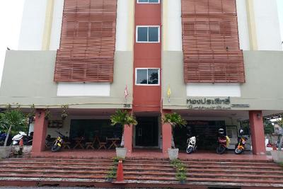 Tongprasit Place