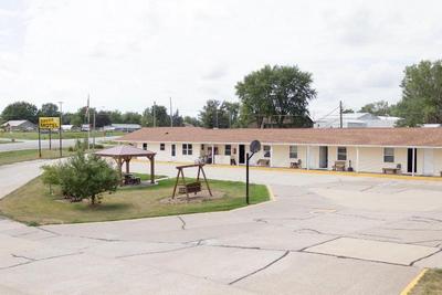 Hawkeye Motel