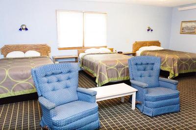 Hawkeye Motel