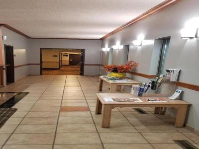 Hometown Inn & Suites