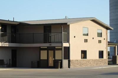 Boarders Inn & Suites by Cobblestone Hotels - Syra