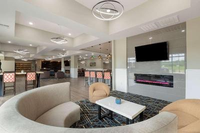 La Quinta Inn & Suites Coralville Iowa City