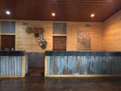 Big Horse Inn And Suites