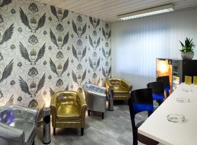 Hellers Twenty Four 2 (24H Self-Check-In)