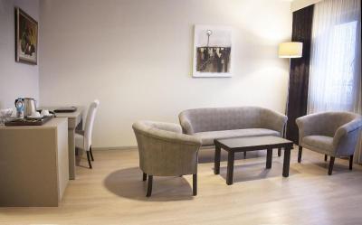 Zinos Hotel