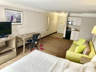 Kemah Edgewater Hotel SureStay Collection by BW