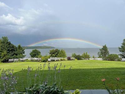 Valcour Inn & Boathouse