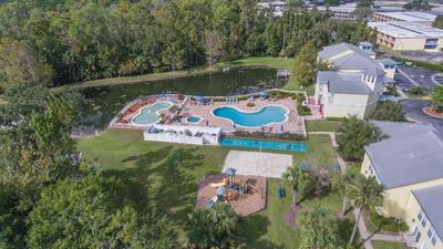 Barefoot Suite Condos Close To The Parks