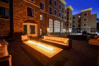 Staybridge Suites Southgate – Detroit Area