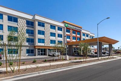 Holiday Inn Exp & Sts Phoenix Dwtn State Capitol
