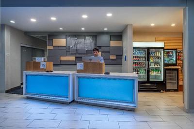 Holiday Inn Express & Suites Gilbert Mesa Gateway