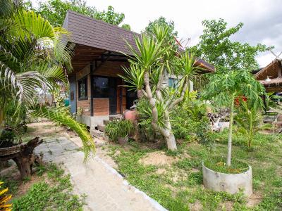 999 Baan Pak Rom Ruen