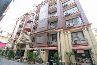 OYO 75385 Hotel Win Long