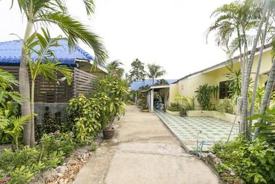 OYO 953 Tawan Resort