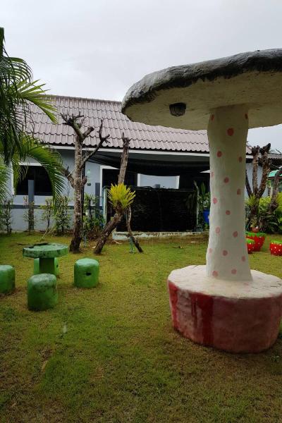Hotel Family House And Resort Phetchabur