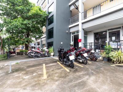 V Place Apartment