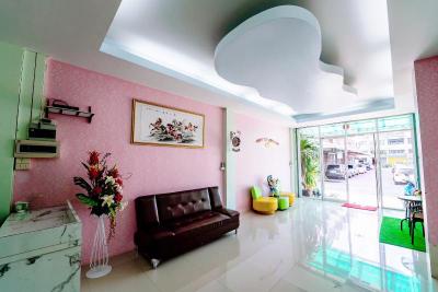 75377 Check In House