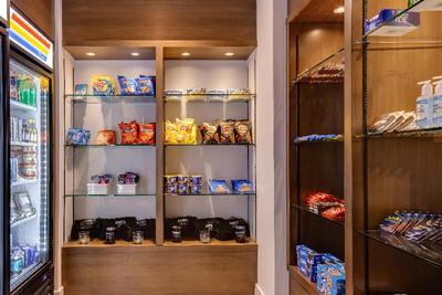 Staybridge Suites Iowa City - Coralville