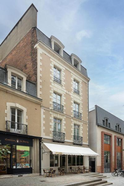 La Maison De Nemours Parcheminerie